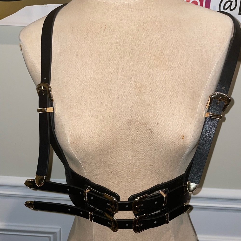 Suspended Belt